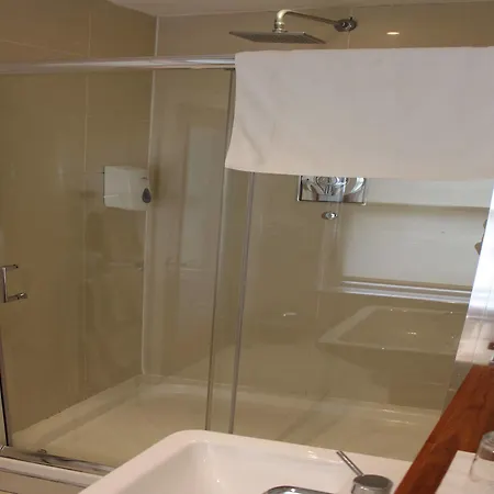 Hotel The Lombard Pub & Townhouse 4*