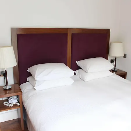 The Lombard Pub & Townhouse ホテル 4*